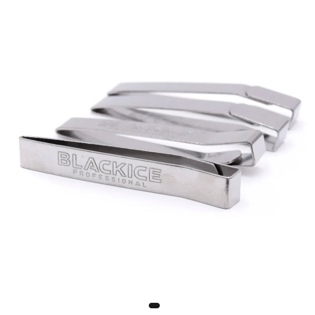 Black ice cape clips
